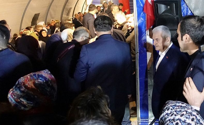 Başbakan Yıldırım'dan şehit ailesine taziye ziyareti