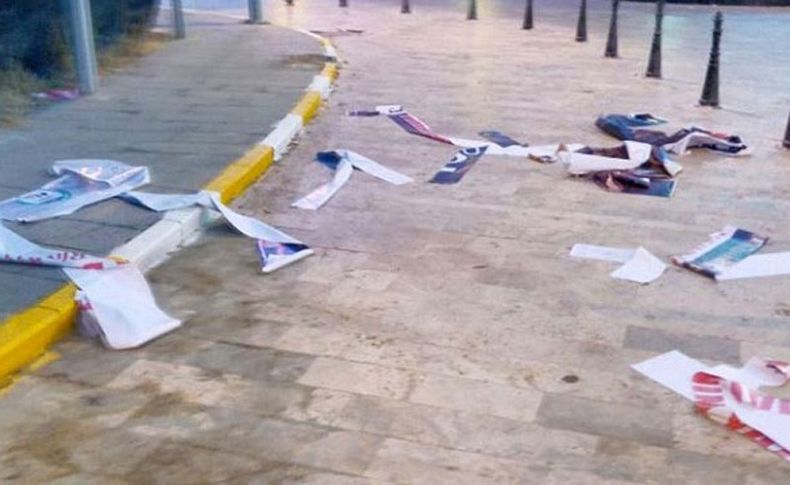 Başbakan’ın afişlerini yırtan 3 sanığa hapis cezası