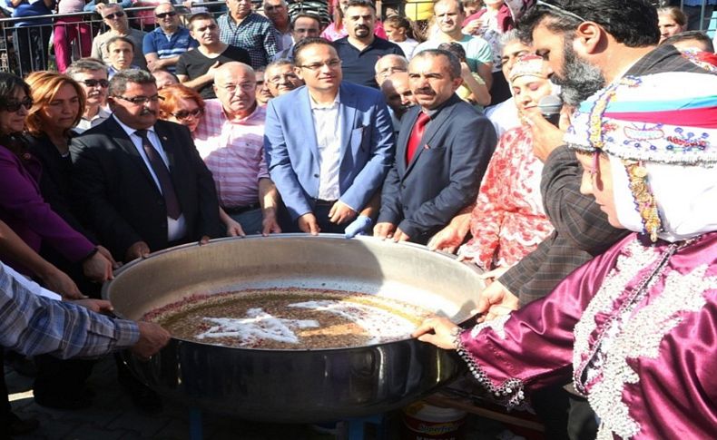 Başkan Atila cemevinde oruç açtı: Farklılıklarımız zenginliğimiz