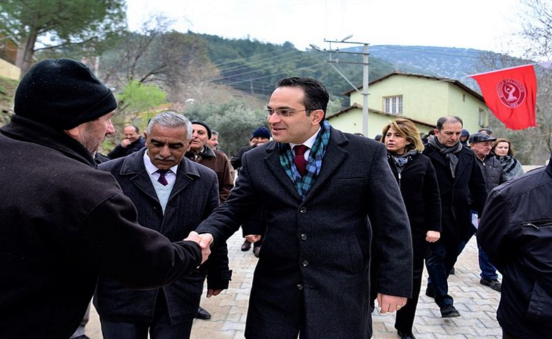 Başkan Atila mahalle ziyaretleriyle veda ediyor