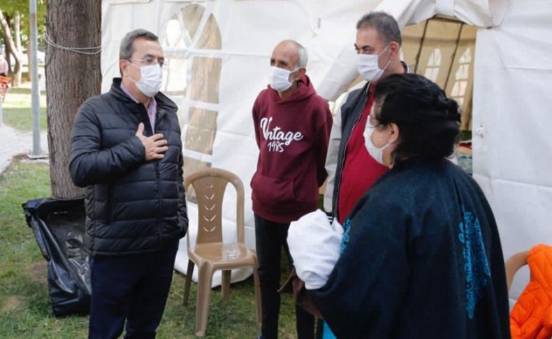 Başkan Batur’dan 'Bir Kira Bir Yuva' kampanyasına bağış