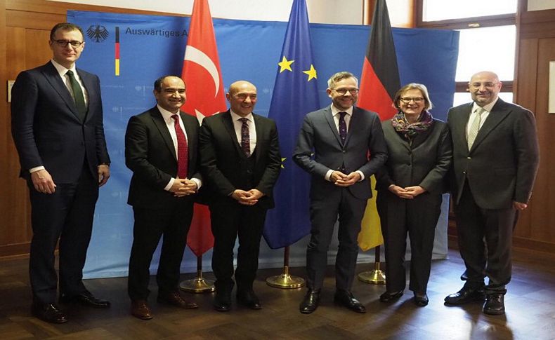 Başkan Soyer'den Almanya'da bir dizi görüşme