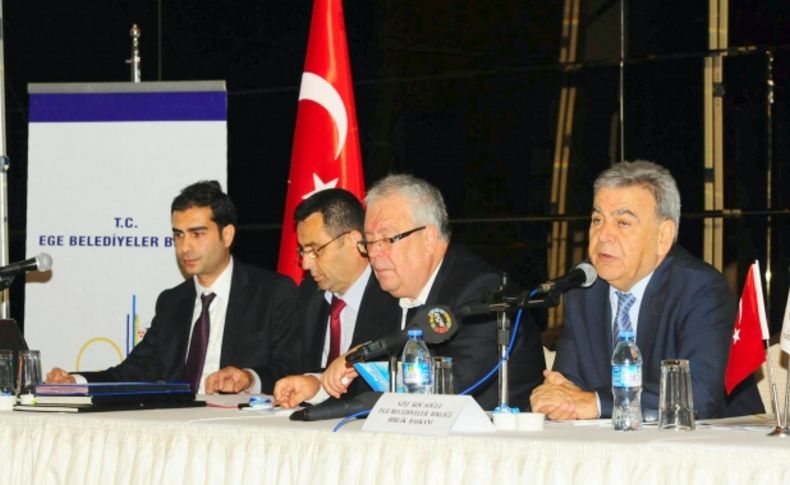 Başkan Kocaoğlu: Barışa en büyük katkı yerel yönetimlerden gelir