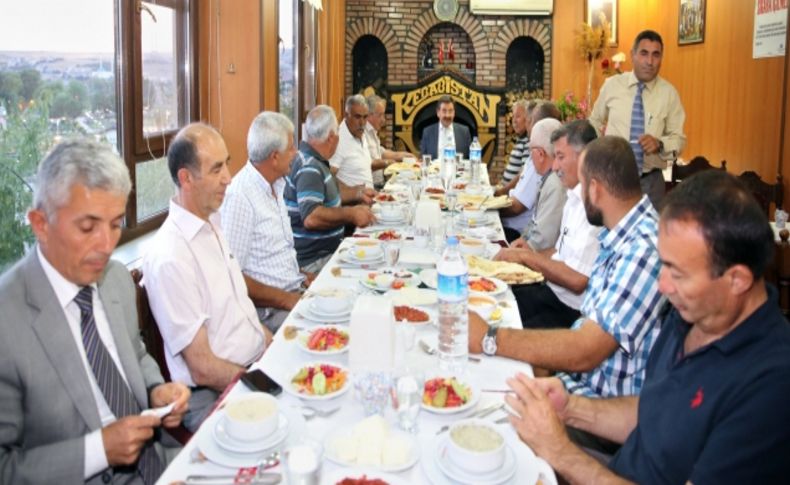 Başkan Odabaşı köy muhtarları ile iftar yaptı