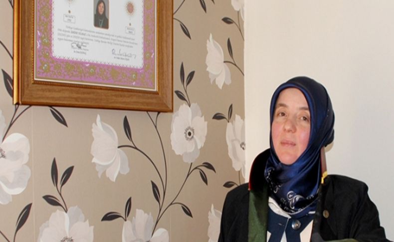 Başörtüsü yasağı nedeniyle gidemediği fakülteden 24 yıl sonra diploma aldı