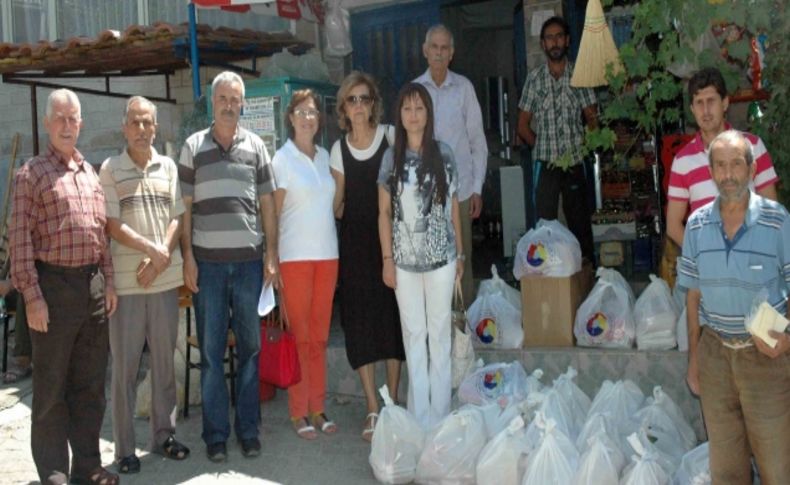 Bayram öncesi TOBB ve EBSO’nun gıda yardımı sevindirdi