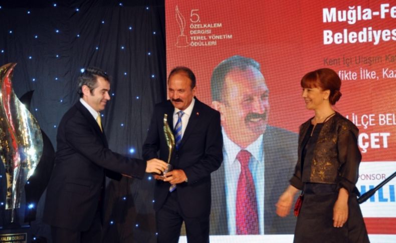 Behçet Saatcı, yılın ilçe belediye başkanı seçildi