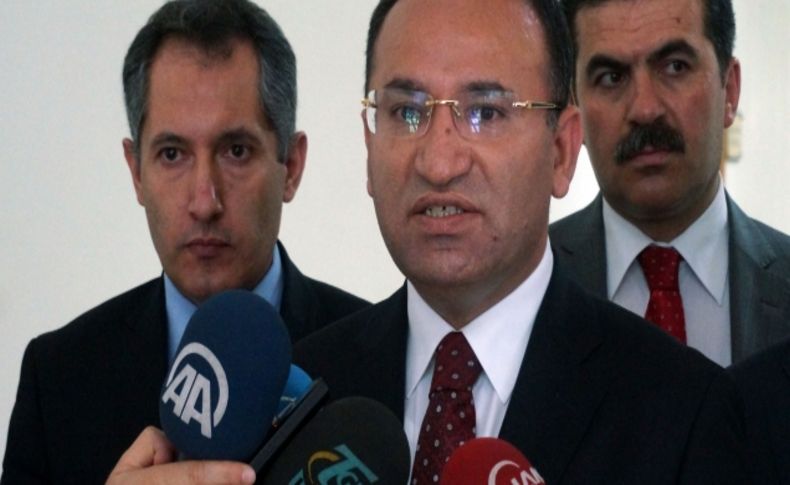 Bekir Bozdağ: Mısır'da demokrasi ve hukuka uygun değişiklik yaşanmamıştır