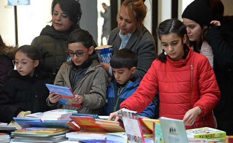 Bergama'da 2. Çocuk Kitapları Şenliği başladı