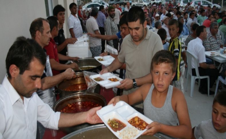 Bergama'da iftar coşkusu