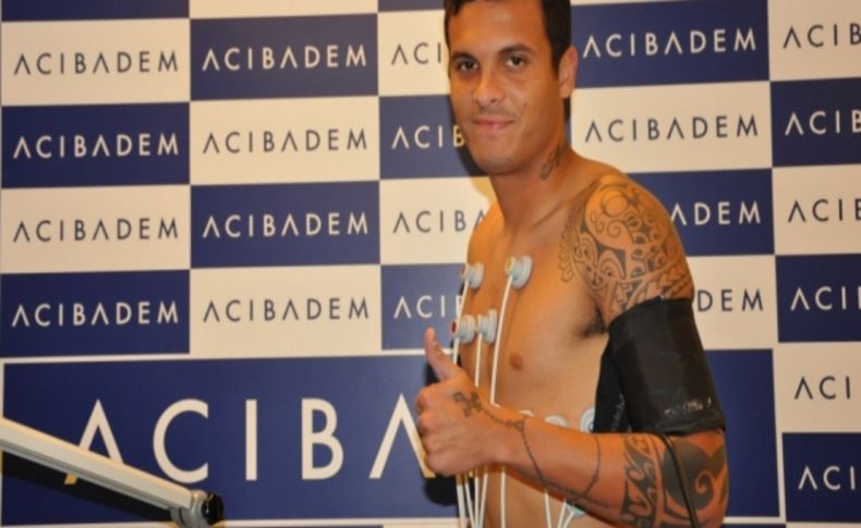 Beşiktaş'ın yeni sol bek oyuncusu Ramon sağlık kontrolünden geçti