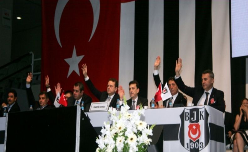 Beşiktaş'ta 'Olağanüstü İdari ve Mali Genel Kurul' toplantısı yapıldı