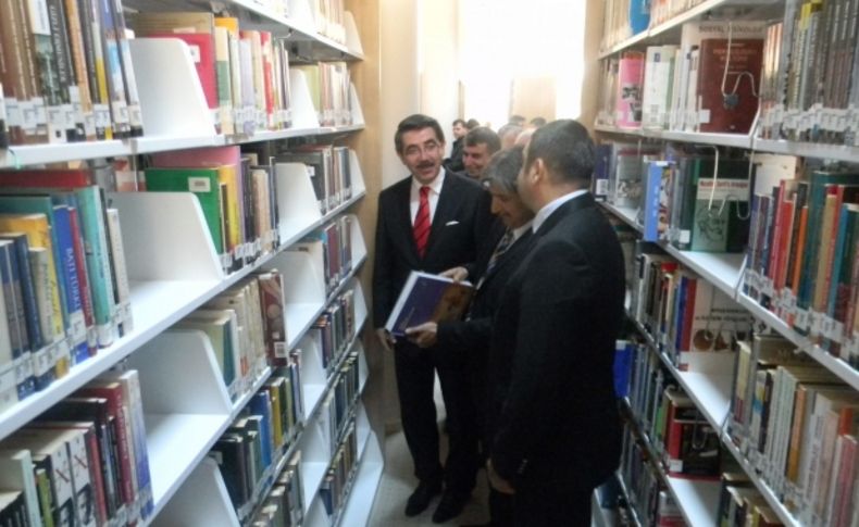 Biga İktisadi ve İdari Bilimler Fakültesi Kütüphanesi hizmete girdi