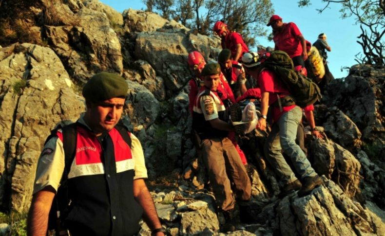 Bin 400 metre yükseklikten düşen Ukraynalı pilot hayatta kaldı