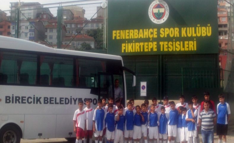 Birecikli genç sporcular İstanbul’da seçmelere katıldı