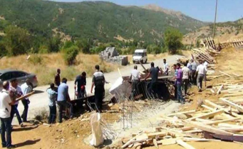 Bitlis’te sözde 'PKK şehitliği' yıktırıldı