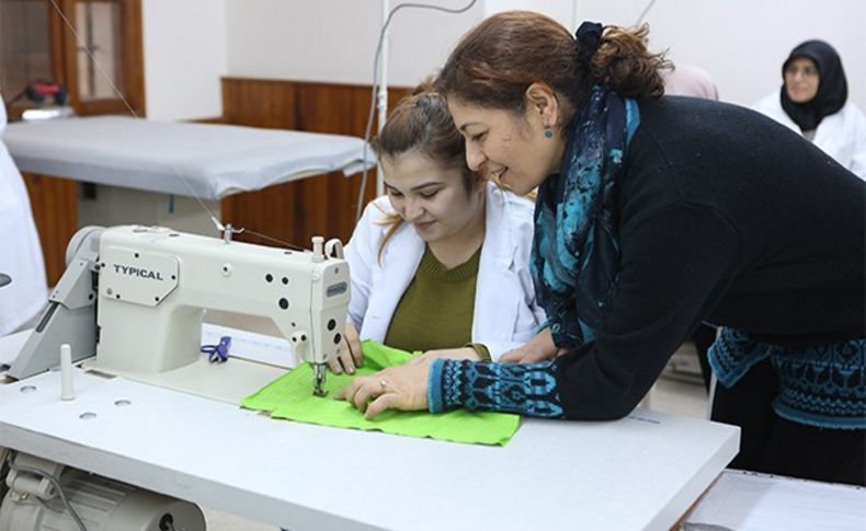 Bornova Belediyesi’nden kadınlara iş garantili kurs