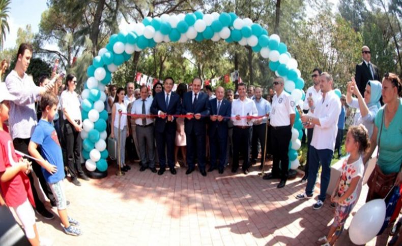 Bornova Belediyesi’nden çocuklara bayram hediyesi