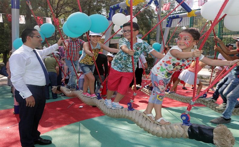 Bornova'da parklar yenileniyor