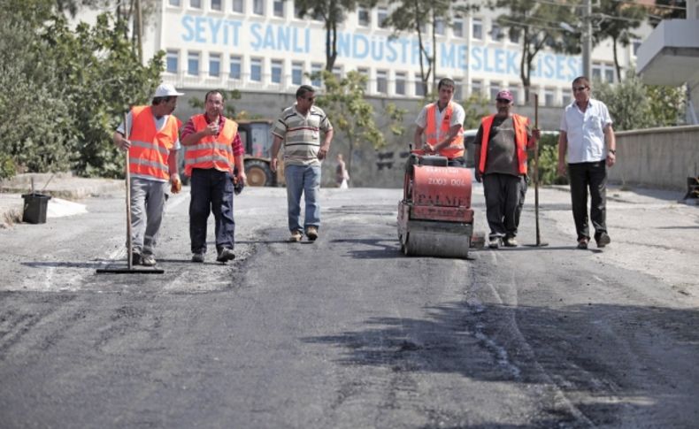 Bornova’da asfalt ve parke taş rekoru