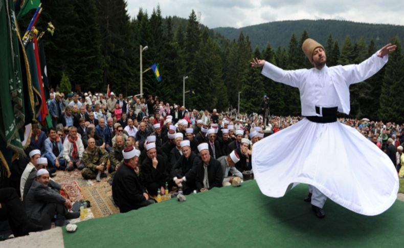 Bosna Hersek’te semah ve mehter coşkusu