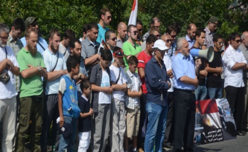 Bosna'da Mısır şehitleri için cenaze namazı kılındı