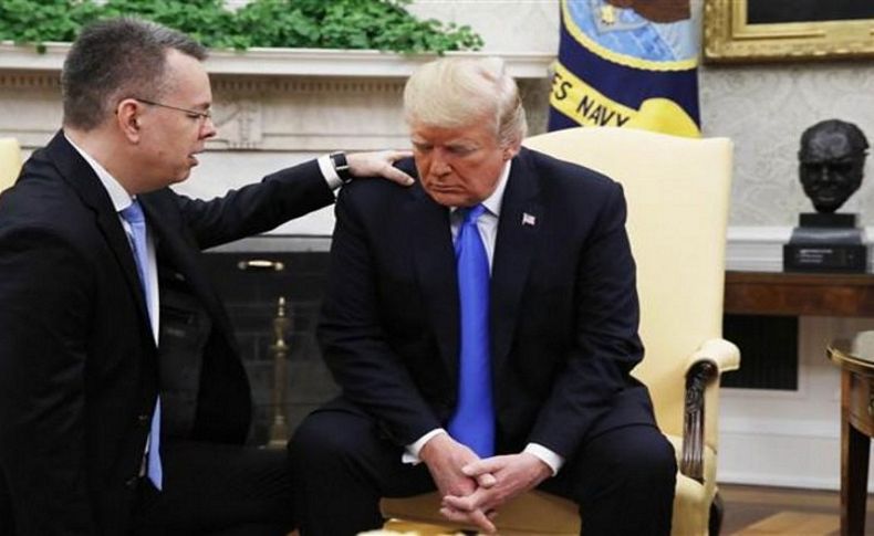 Brunson Beyaz Saray'da... Trump'tan 'Eskiye döneceğiz' mesajı