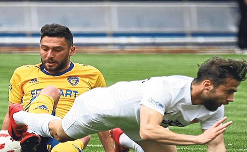 Buca’da ayrılık rüzgarları