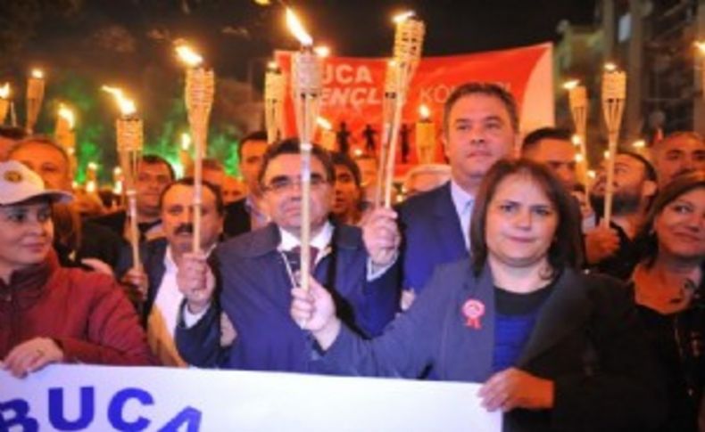 Buca meşalelerle aydınlandı