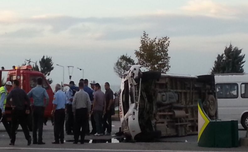 Bulancak'ta ambulans ile otomobil çarpıştı: 1'i ağır 5 yaralı