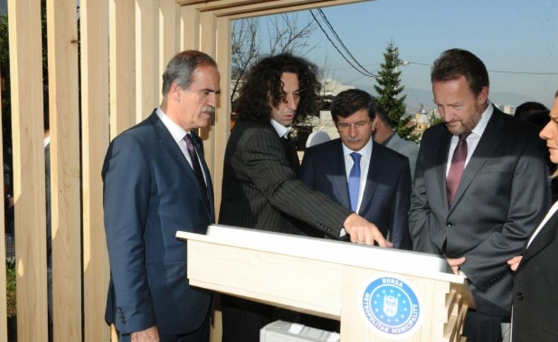 Bursa Büyükşehir Belediyesi Bosna'daki şehitliğe kiosk yaptırdı