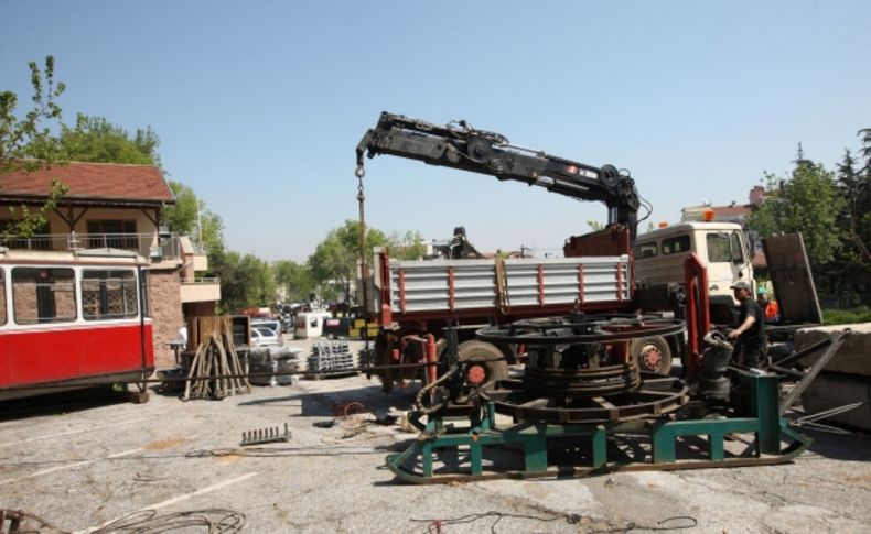 Bursa'nın yarım asırlık sembolü teleferik sökülüyor