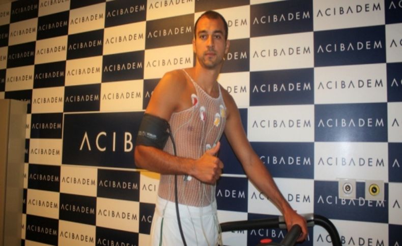 Bursaspor’un yeni transferi Şamil Çinaz sağlık kontrolünden geçti
