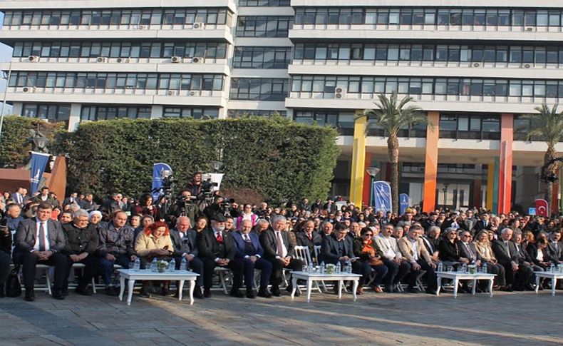 İzmir’de dijital demokrasi dönemi başladı