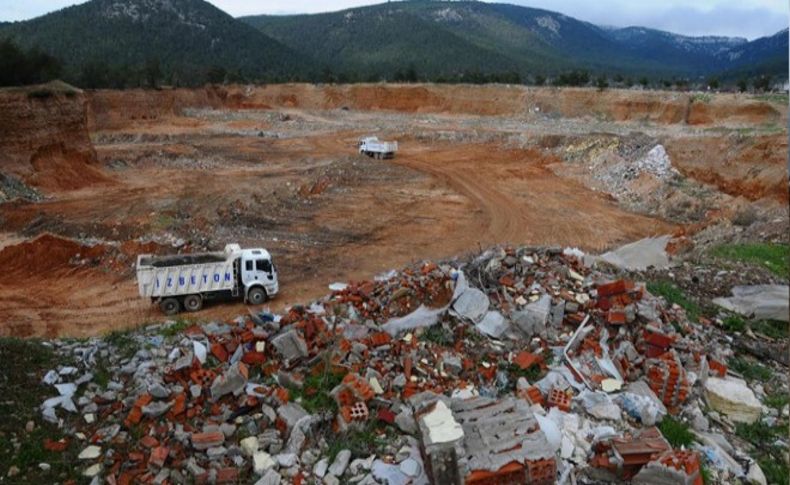 Büyükşehir'den moloz hamlesi: İlçe belediyelerine dev destek