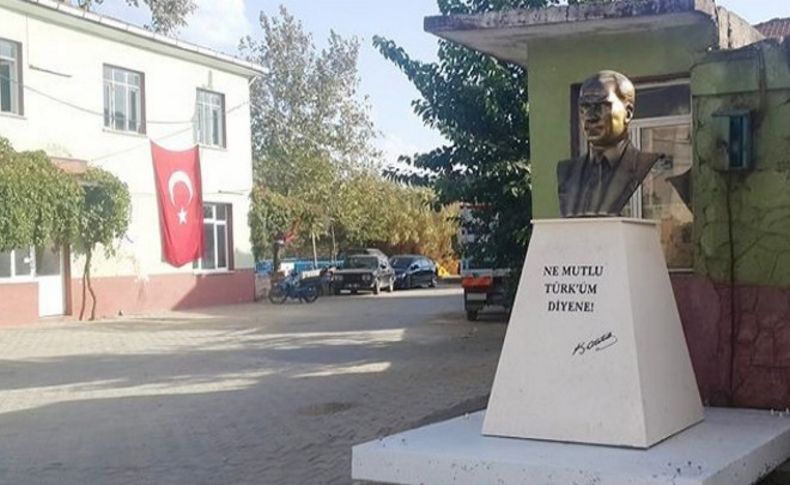 Büyükşehir’den Ödemiş’teki mahallelere Atatürk büstü