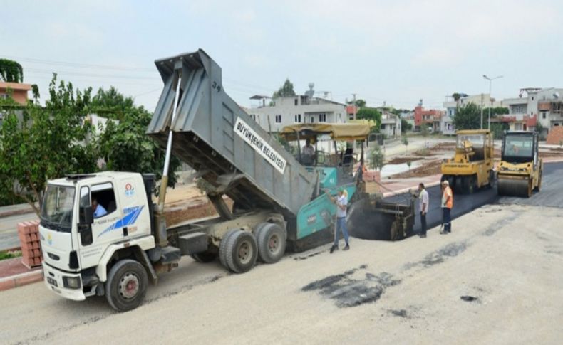 Büyükşehir’in asfaltlama çalışmaları sürüyor