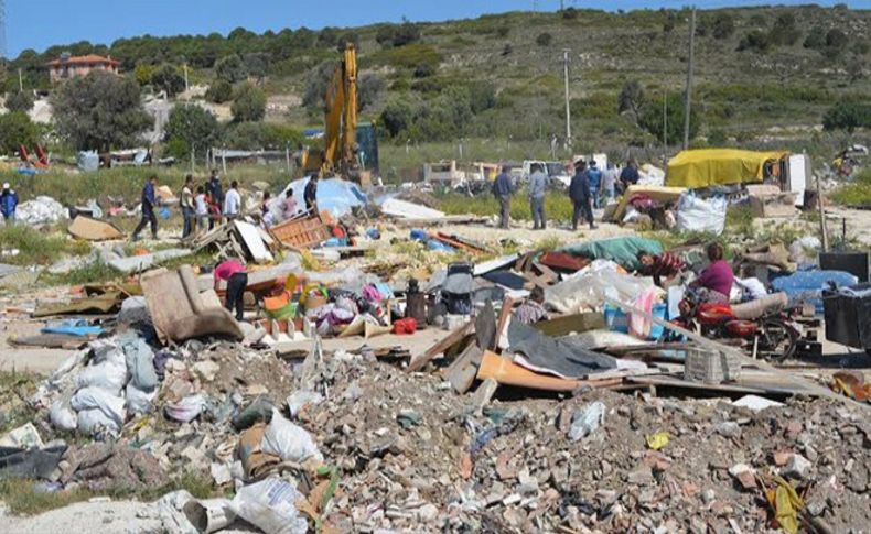 İzmir'de Roman vatandaşların çadırları yıkıldı!