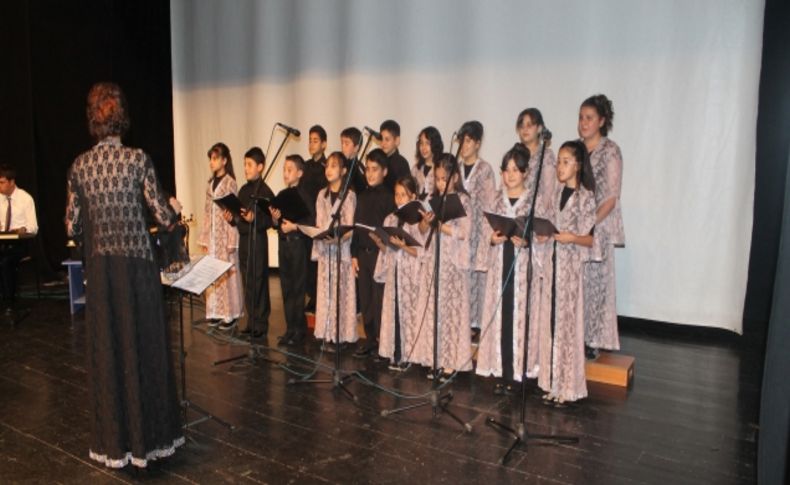 Çağlayan Ufuk Koleji beşinci mezunlarını verdi