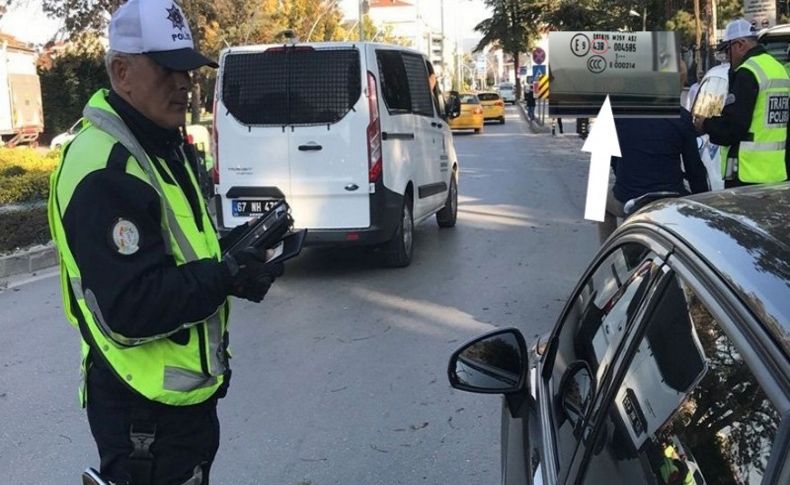 Camında bu işaret varsa ‘film’ cezası yok!