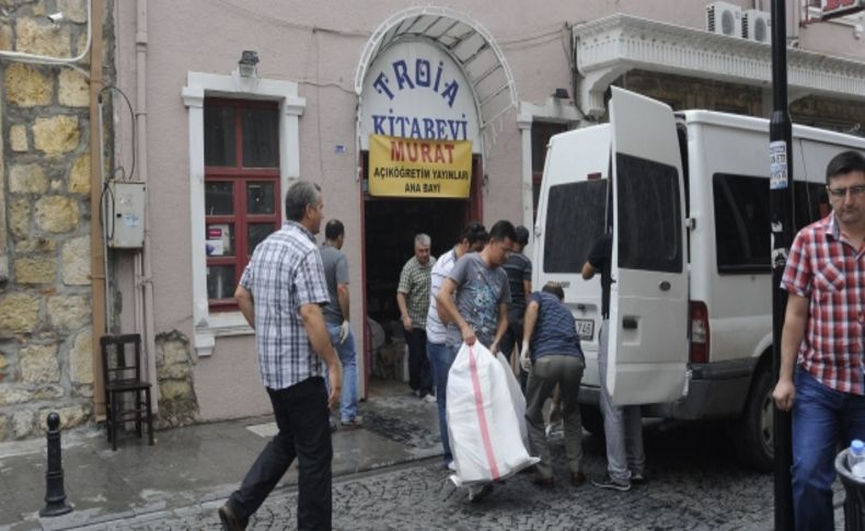 Çanakkale'de korsan kitap operasyonu