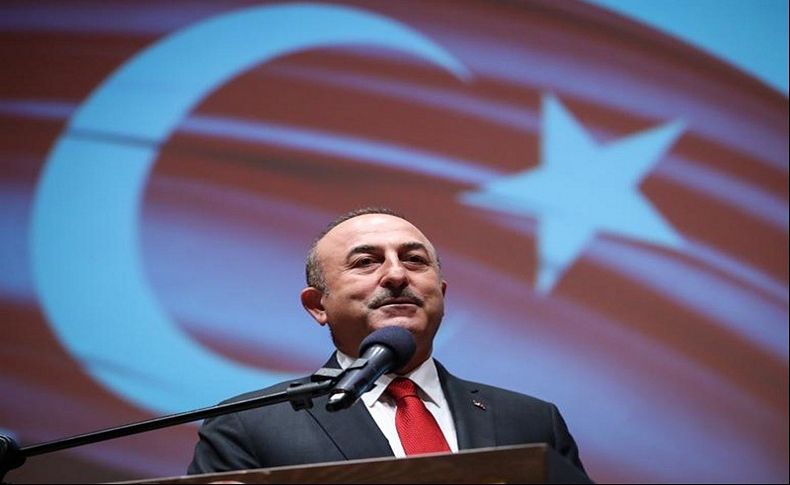 Çavuşoğlu'ndan Yunanistan'a uyarı: Şımarık çocuğunuza sahip çıkın