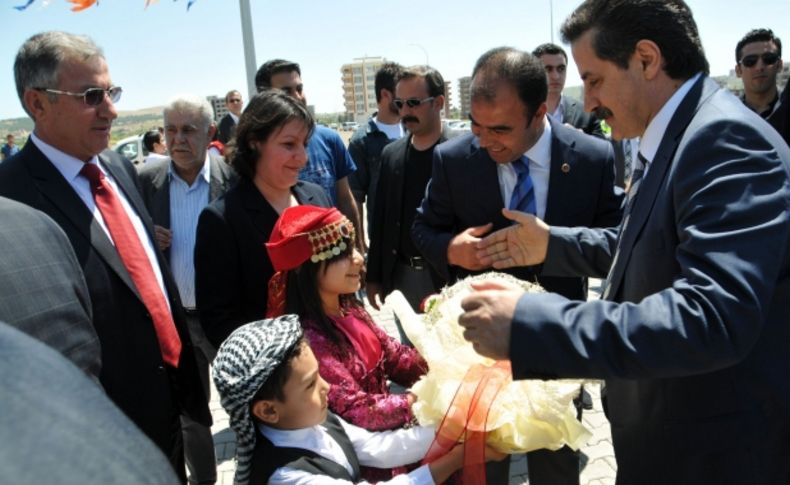 Çelik: Terör nedeniyle kaybedilen 30 yıl, hızlı yatırımlarla telafi edilecek