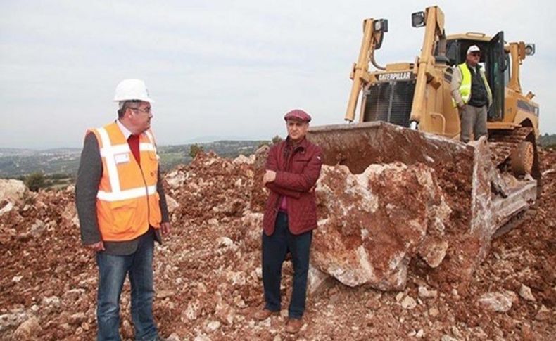 Çeşme'de çevrecilere destek veren CHP’li Musa Çam’a fezleke