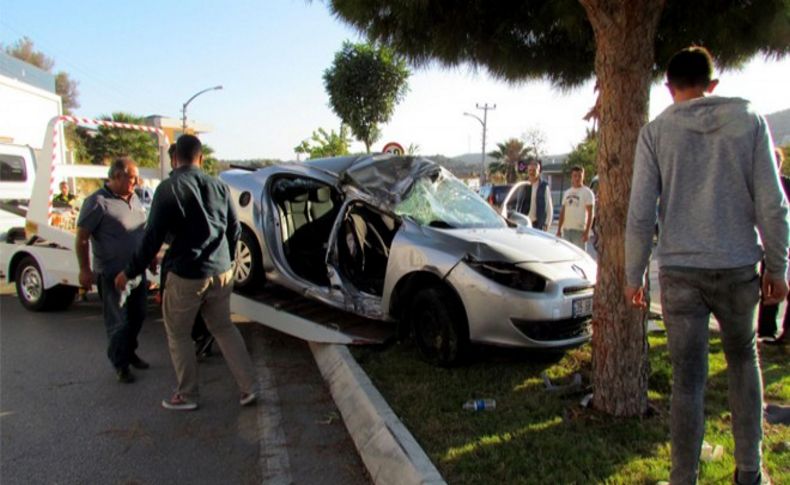 Çeşme'de trafik kazası: 2 ağır yaralı