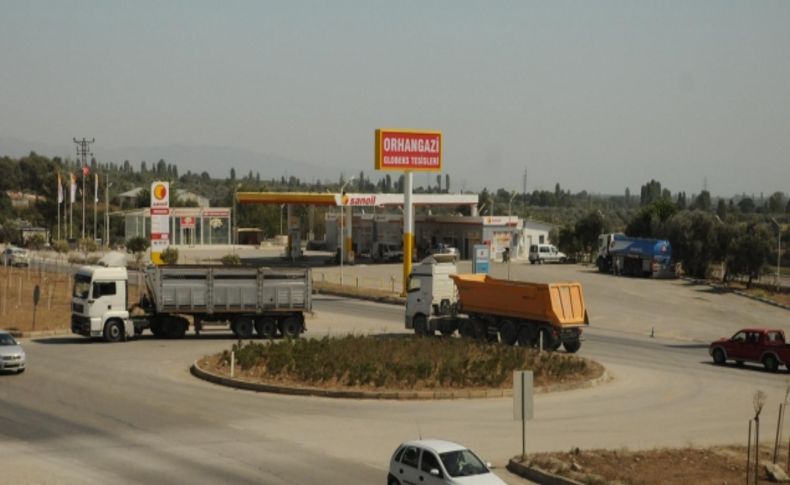Çevre sakinleri Küçük Sanayi Sitesi kavşağına trafik lambası istiyor