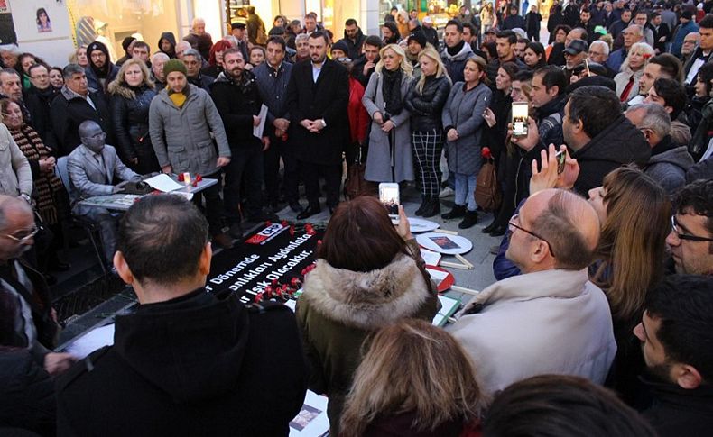 CHP Karşıyaka Mumcu'yu andı