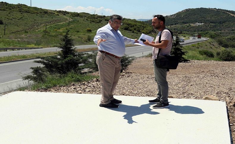 CHP'li Sındır çalışması durdurulan hastaneyi Meclise taşıdı