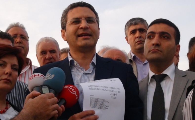 CHP'li Salıcı:Valilik Taksim’deki kutlamaları engellemek için çaba sarfediyor