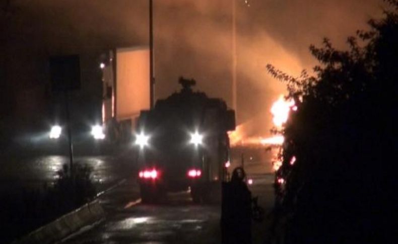 Cizre'de Atilan Molotof Kokteyli Nedeniyle Semt Pazari Yandi